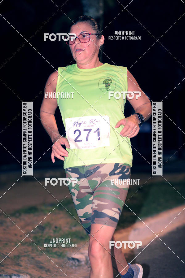 Buy your photos of the eventNight Run 5K 10K Praia Grande on Fotop