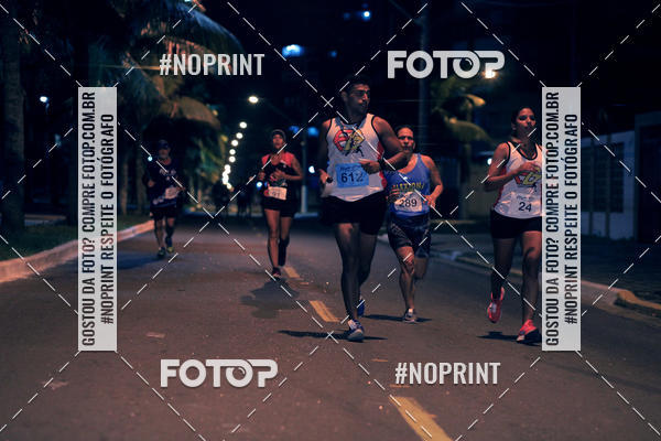 Buy your photos of the eventNight Run 5K 10K Praia Grande on Fotop