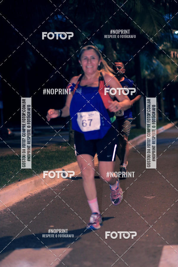 Buy your photos of the eventNight Run 5K 10K Praia Grande on Fotop
