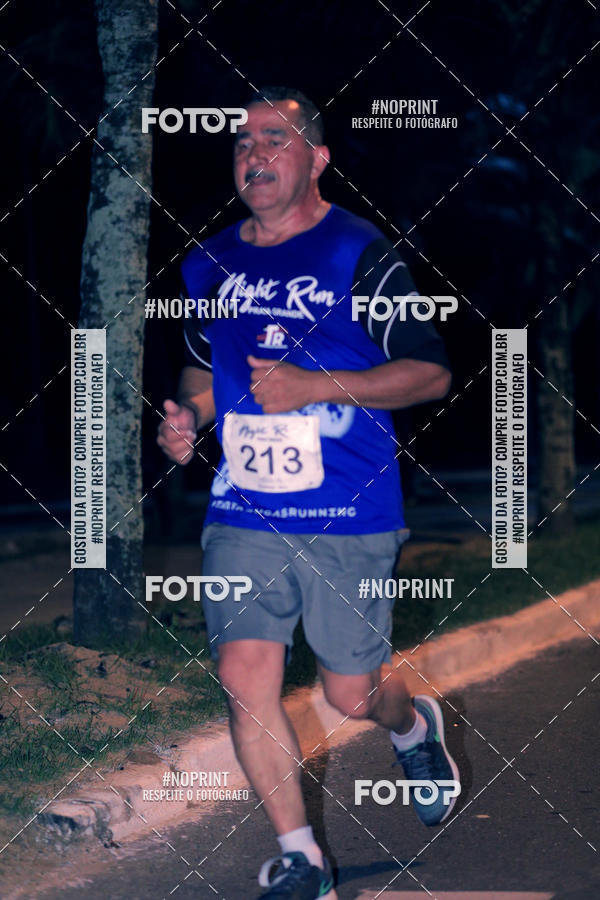 Buy your photos of the eventNight Run 5K 10K Praia Grande on Fotop