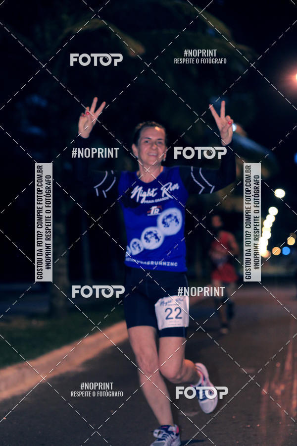 Buy your photos of the eventNight Run 5K 10K Praia Grande on Fotop