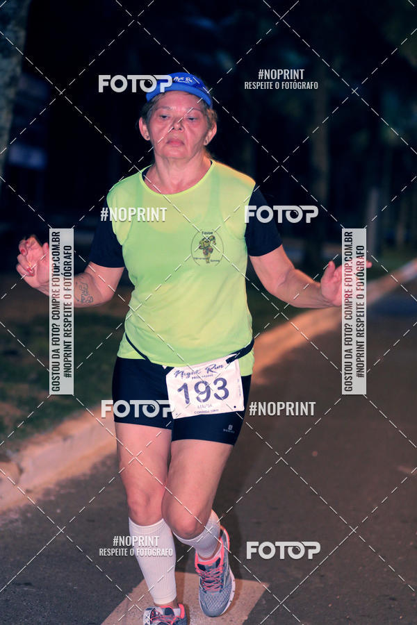 Buy your photos of the eventNight Run 5K 10K Praia Grande on Fotop