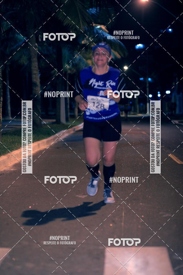 Buy your photos of the eventNight Run 5K 10K Praia Grande on Fotop