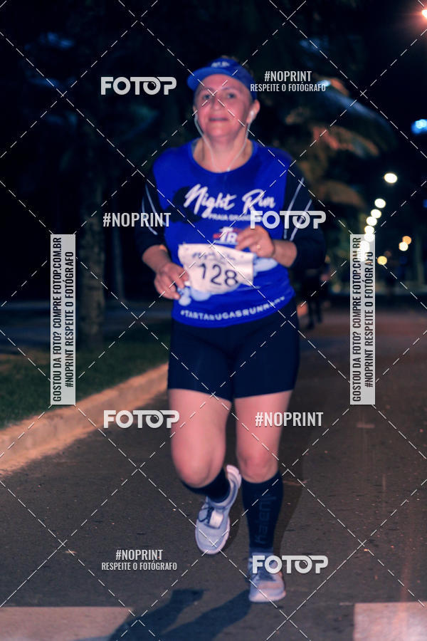 Buy your photos of the eventNight Run 5K 10K Praia Grande on Fotop