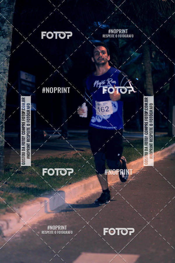 Buy your photos of the eventNight Run 5K 10K Praia Grande on Fotop