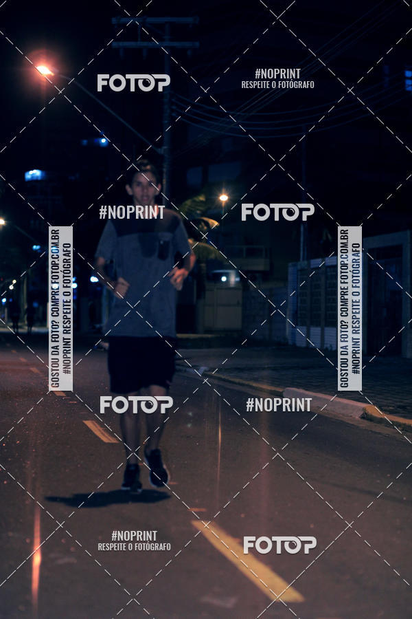 Buy your photos of the eventNight Run 5K 10K Praia Grande on Fotop