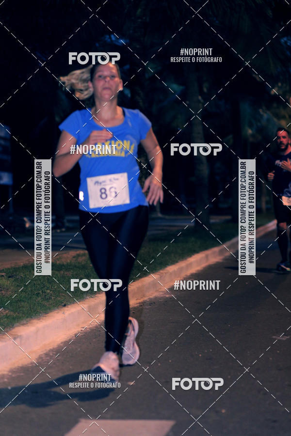 Buy your photos of the eventNight Run 5K 10K Praia Grande on Fotop