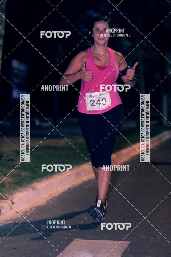Buy your photos of the eventNight Run 5K 10K Praia Grande on Fotop