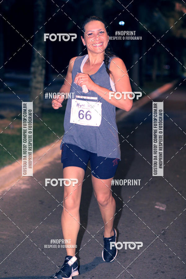 Buy your photos of the eventNight Run 5K 10K Praia Grande on Fotop
