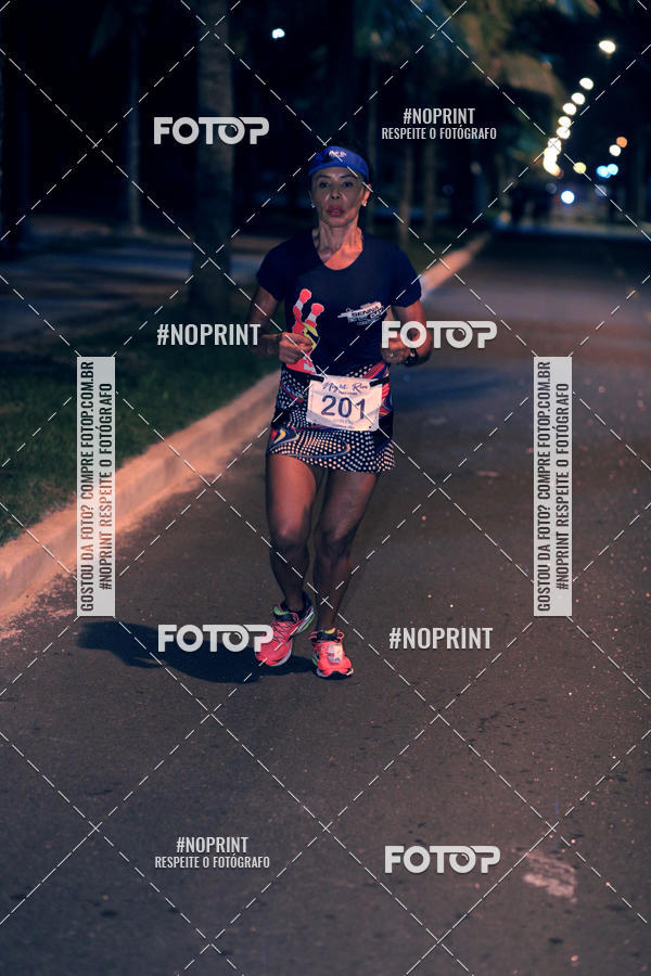 Buy your photos of the eventNight Run 5K 10K Praia Grande on Fotop