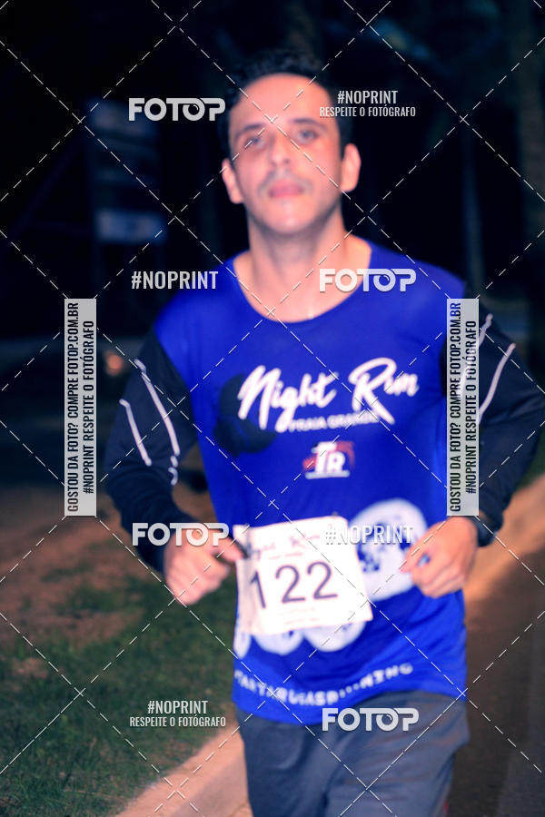 Buy your photos of the eventNight Run 5K 10K Praia Grande on Fotop