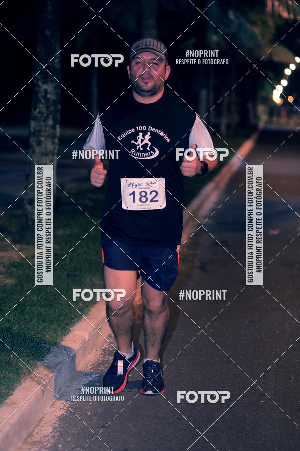 Buy your photos of the eventNight Run 5K 10K Praia Grande on Fotop