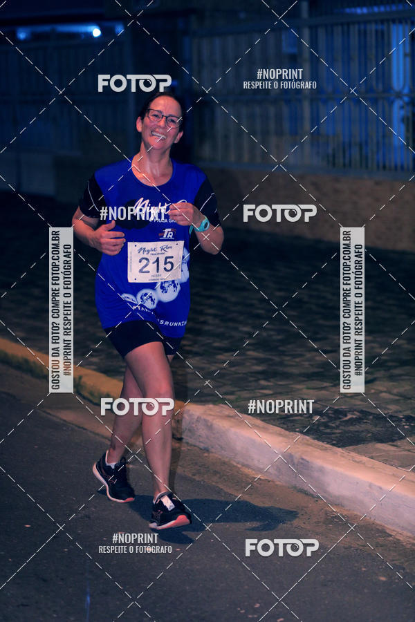 Buy your photos of the eventNight Run 5K 10K Praia Grande on Fotop