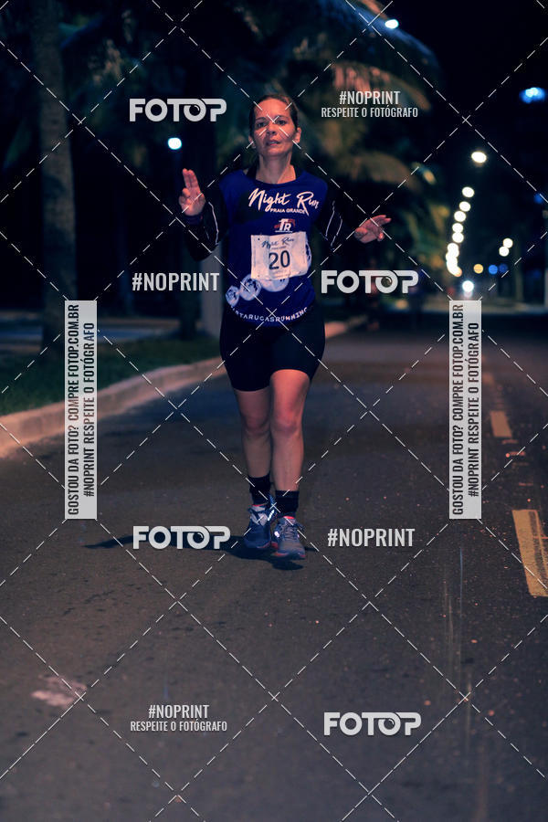 Buy your photos of the eventNight Run 5K 10K Praia Grande on Fotop