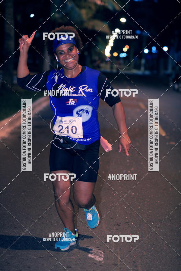 Buy your photos of the eventNight Run 5K 10K Praia Grande on Fotop