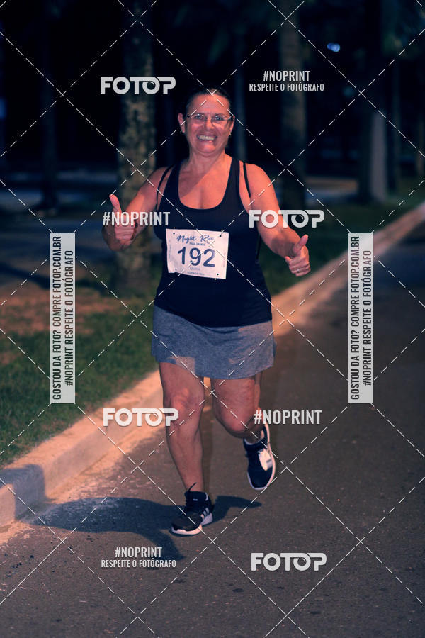 Buy your photos of the eventNight Run 5K 10K Praia Grande on Fotop