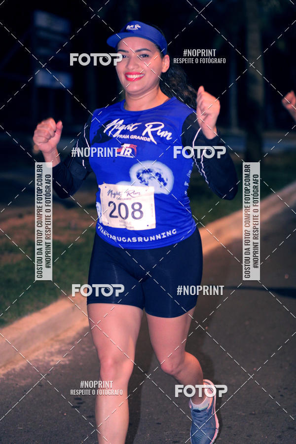 Buy your photos of the eventNight Run 5K 10K Praia Grande on Fotop