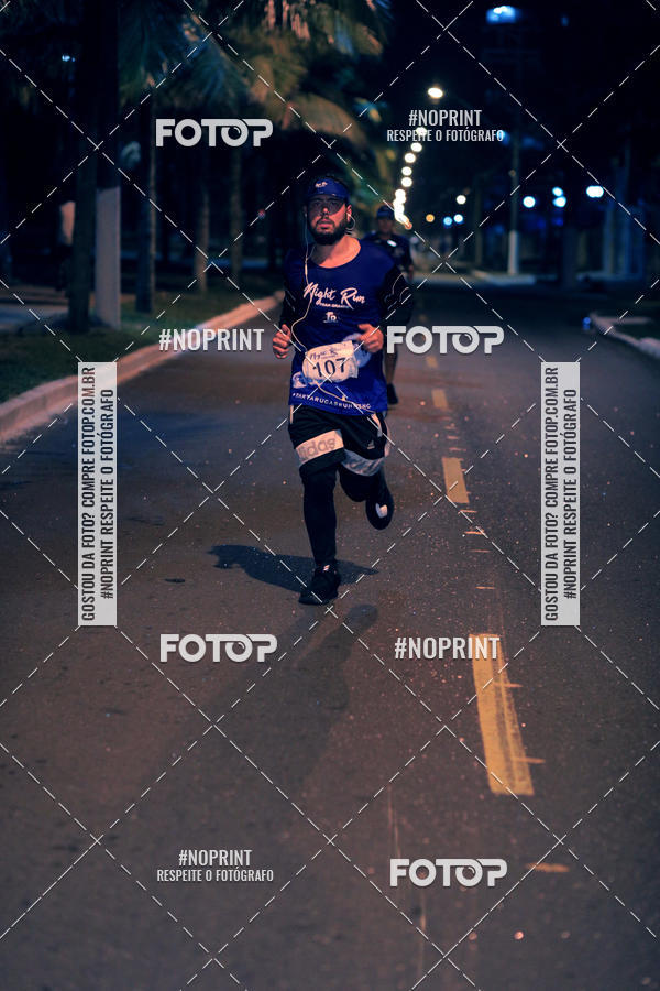 Buy your photos of the eventNight Run 5K 10K Praia Grande on Fotop