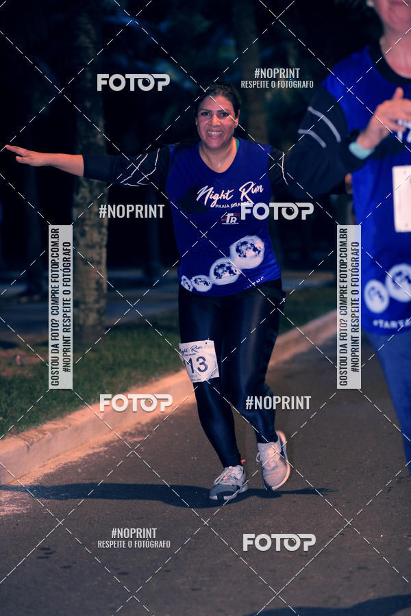 Buy your photos of the eventNight Run 5K 10K Praia Grande on Fotop