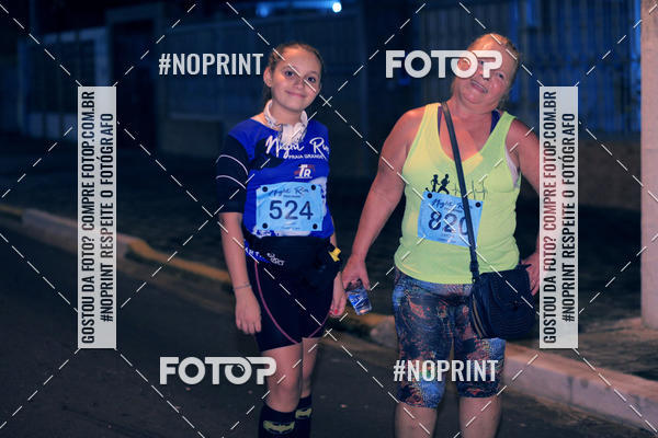 Buy your photos of the eventNight Run 5K 10K Praia Grande on Fotop