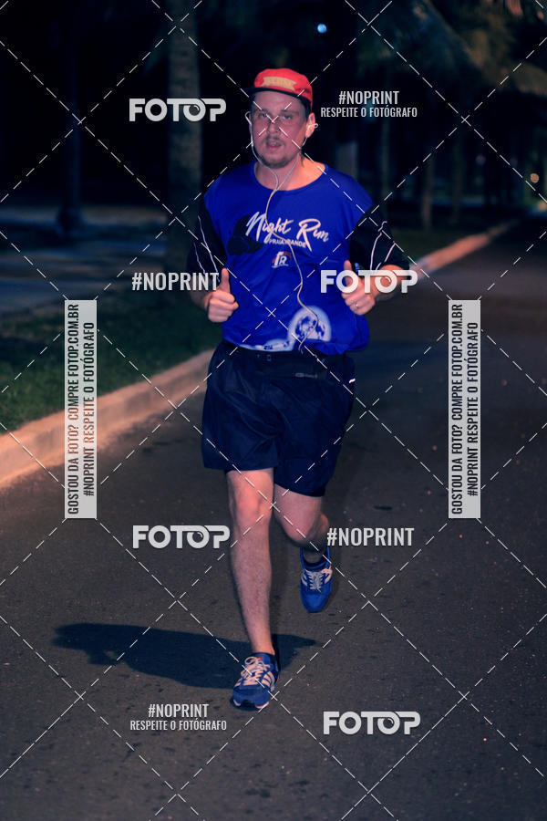 Buy your photos of the eventNight Run 5K 10K Praia Grande on Fotop