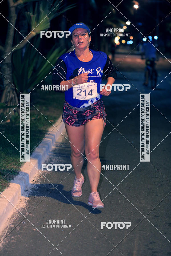 Buy your photos of the eventNight Run 5K 10K Praia Grande on Fotop