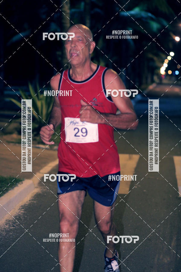 Buy your photos of the eventNight Run 5K 10K Praia Grande on Fotop