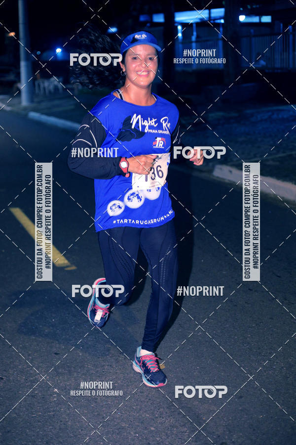Buy your photos of the eventNight Run 5K 10K Praia Grande on Fotop