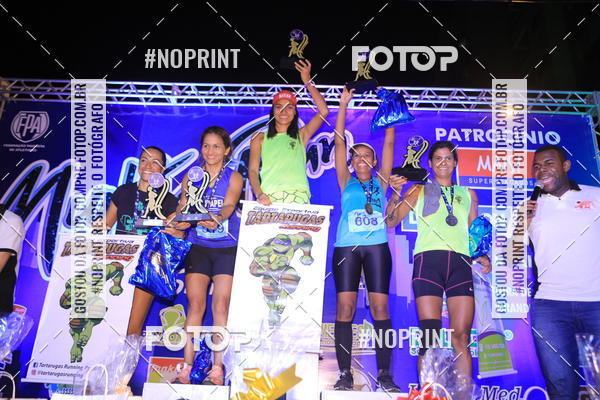 Buy your photos of the eventNight Run 5K 10K Praia Grande on Fotop