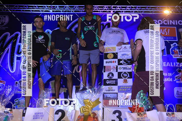 Buy your photos of the eventNight Run 5K 10K Praia Grande on Fotop