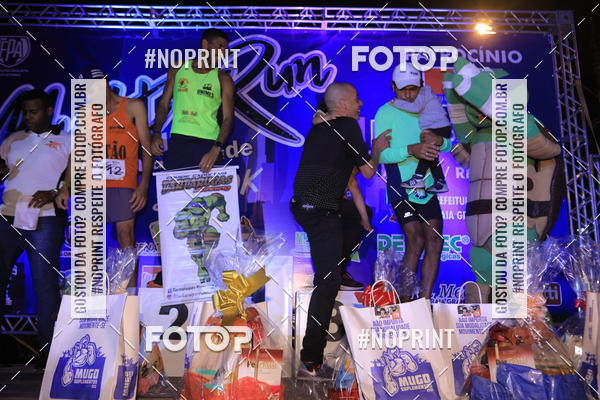 Buy your photos of the eventNight Run 5K 10K Praia Grande on Fotop