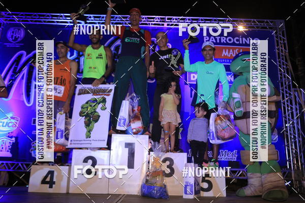 Buy your photos of the eventNight Run 5K 10K Praia Grande on Fotop