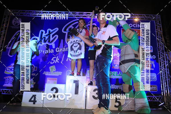 Buy your photos of the eventNight Run 5K 10K Praia Grande on Fotop