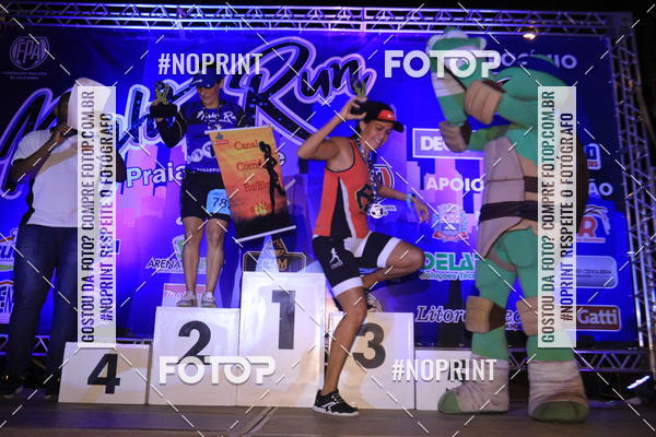 Buy your photos of the eventNight Run 5K 10K Praia Grande on Fotop