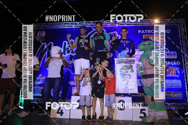 Buy your photos of the eventNight Run 5K 10K Praia Grande on Fotop