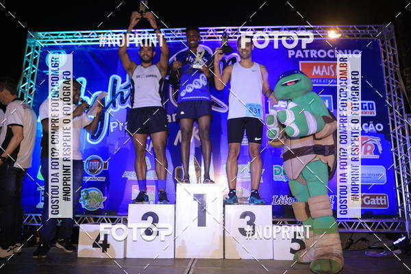 Buy your photos of the eventNight Run 5K 10K Praia Grande on Fotop