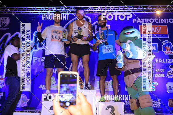 Buy your photos of the eventNight Run 5K 10K Praia Grande on Fotop