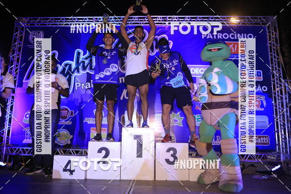 Buy your photos of the eventNight Run 5K 10K Praia Grande on Fotop