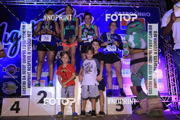 Buy your photos of the eventNight Run 5K 10K Praia Grande on Fotop