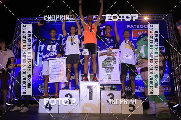 Buy your photos of the eventNight Run 5K 10K Praia Grande on Fotop