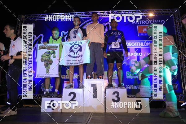 Buy your photos of the eventNight Run 5K 10K Praia Grande on Fotop