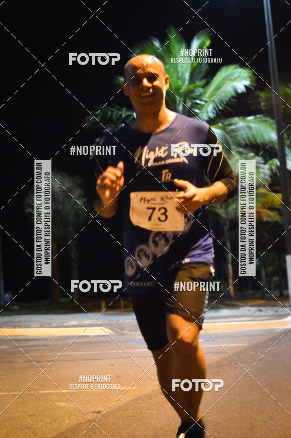 Buy your photos of the eventNight Run 5K 10K Praia Grande on Fotop