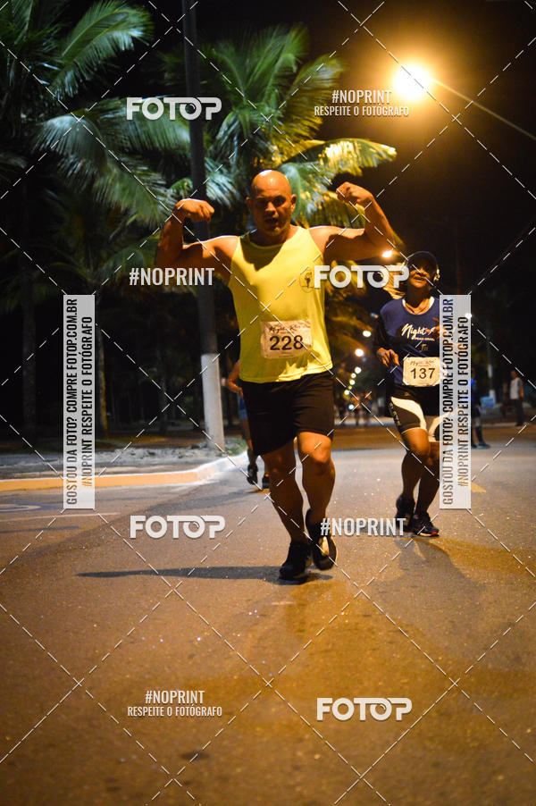 Buy your photos of the eventNight Run 5K 10K Praia Grande on Fotop