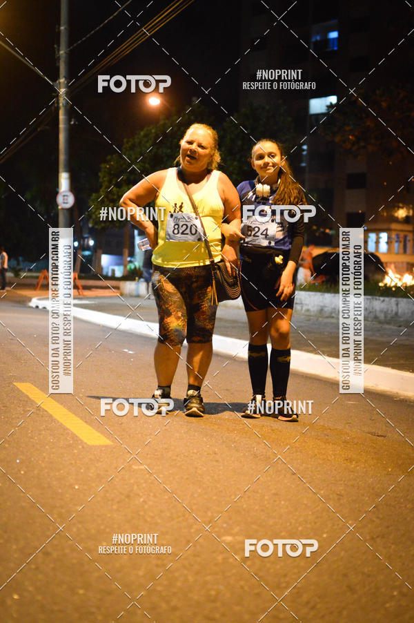 Buy your photos of the eventNight Run 5K 10K Praia Grande on Fotop