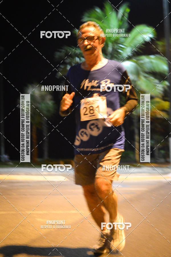 Buy your photos of the eventNight Run 5K 10K Praia Grande on Fotop