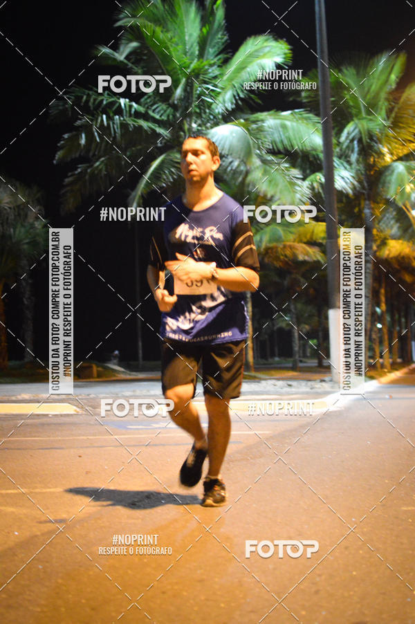 Buy your photos of the eventNight Run 5K 10K Praia Grande on Fotop