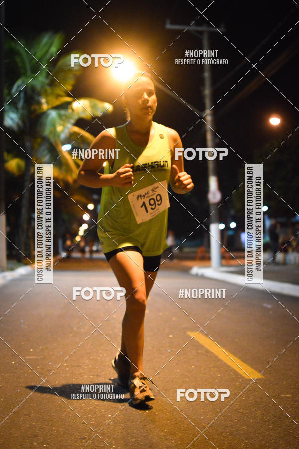 Buy your photos of the eventNight Run 5K 10K Praia Grande on Fotop