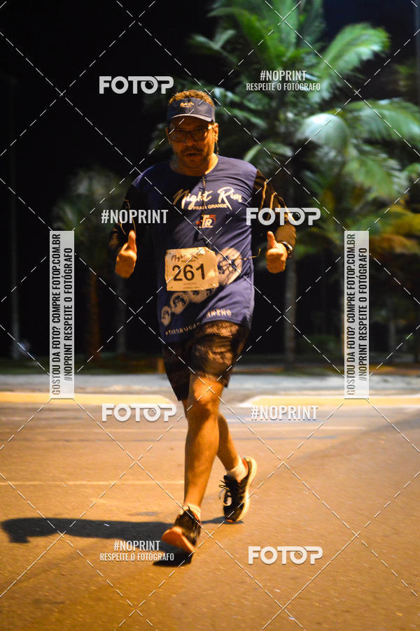 Buy your photos of the eventNight Run 5K 10K Praia Grande on Fotop