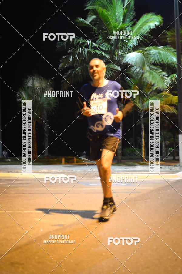 Buy your photos of the eventNight Run 5K 10K Praia Grande on Fotop