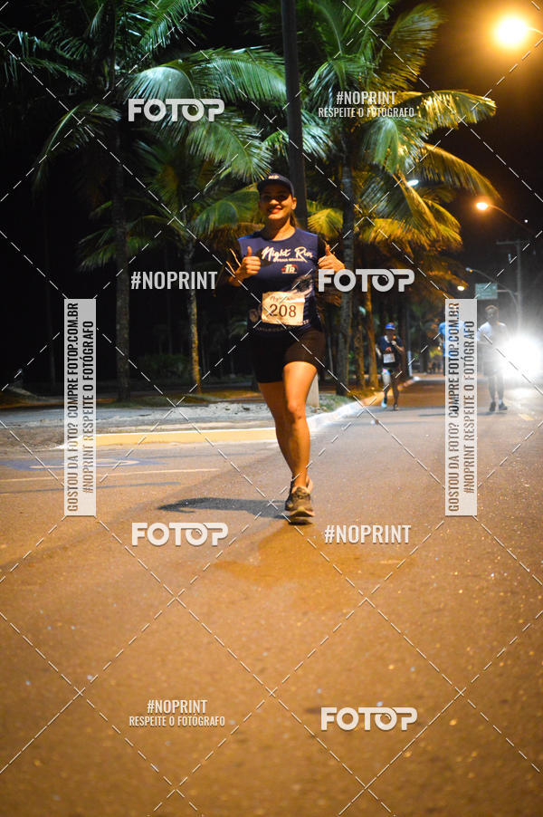Buy your photos of the eventNight Run 5K 10K Praia Grande on Fotop